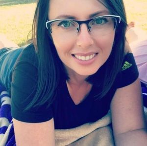 Meet your Posher, Yana